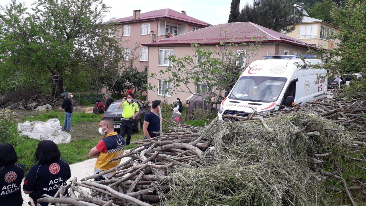 Giresun’da annesini öldürüp, kardeşini yaraladı