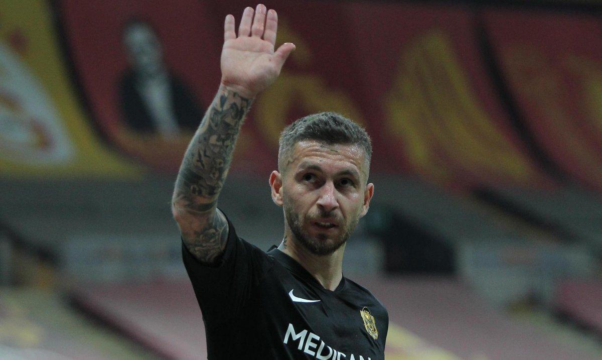 Adem Büyük 3. kez Galatasaray'a gol attı