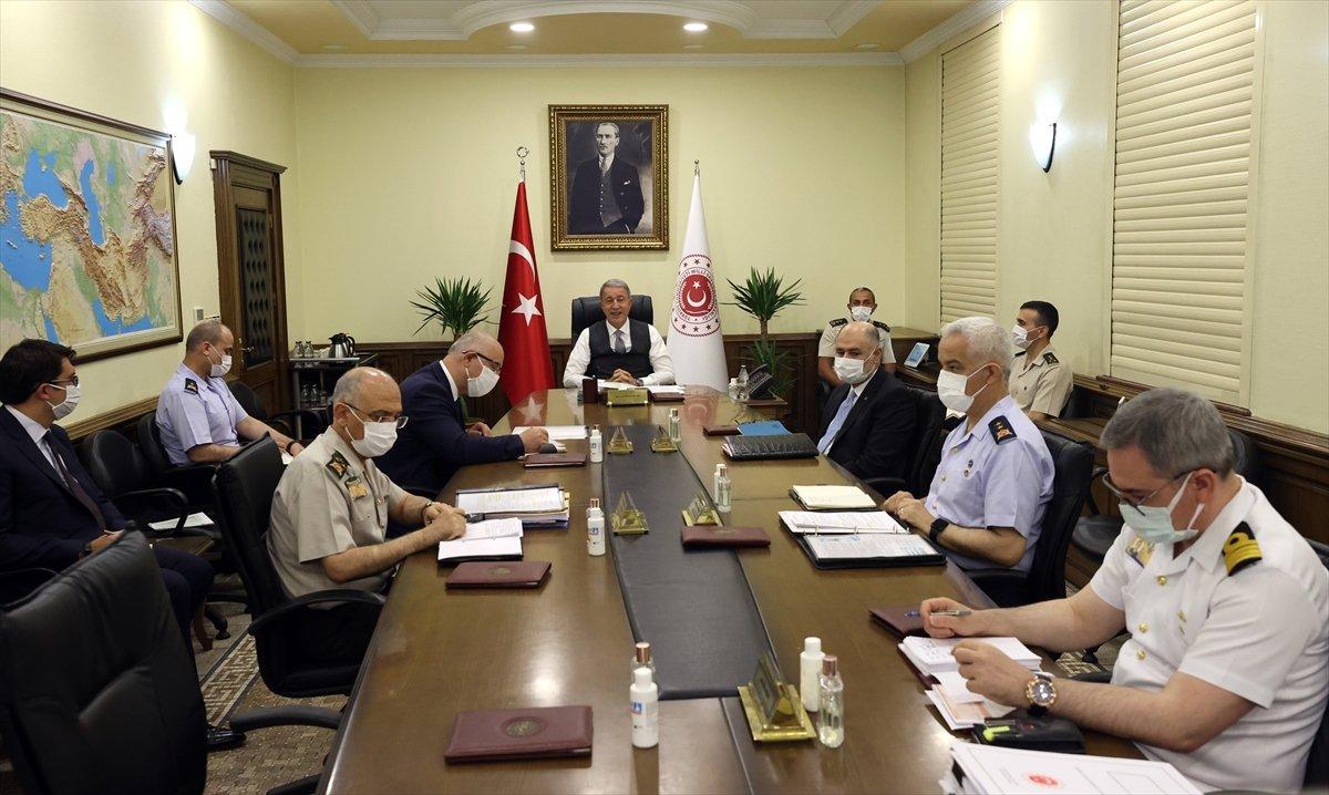 Hulusi Akar, terörle mücadelenin bilançosunu açıkladı