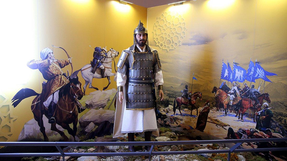 Ahlat'ta Arkeoloji Müzesi tam kapanmadan sonra ziyaretçilerini bekliyor