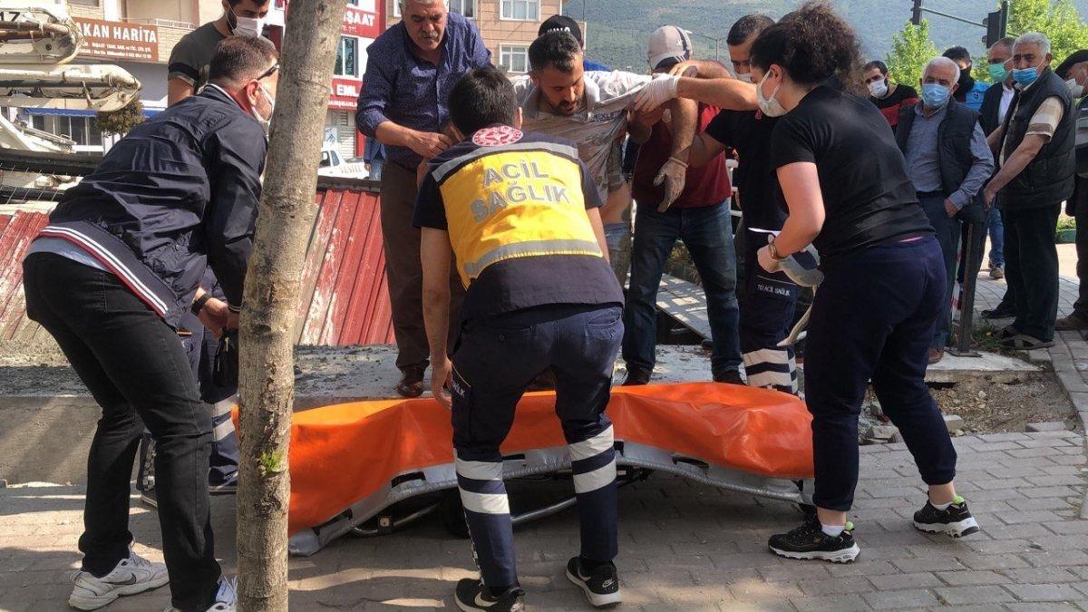 Bursa'da köprü üzerindeki inşaat çöktü: 3 yaralı