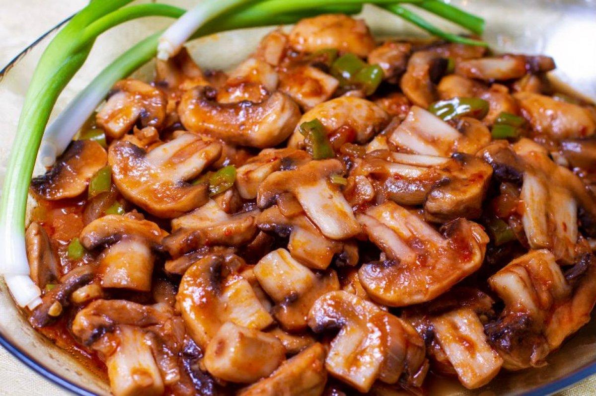 Pişmiş yemeği tekrar ısıtmak zararlı mı? Tekrar ısıtılmaması gereken yemekler..