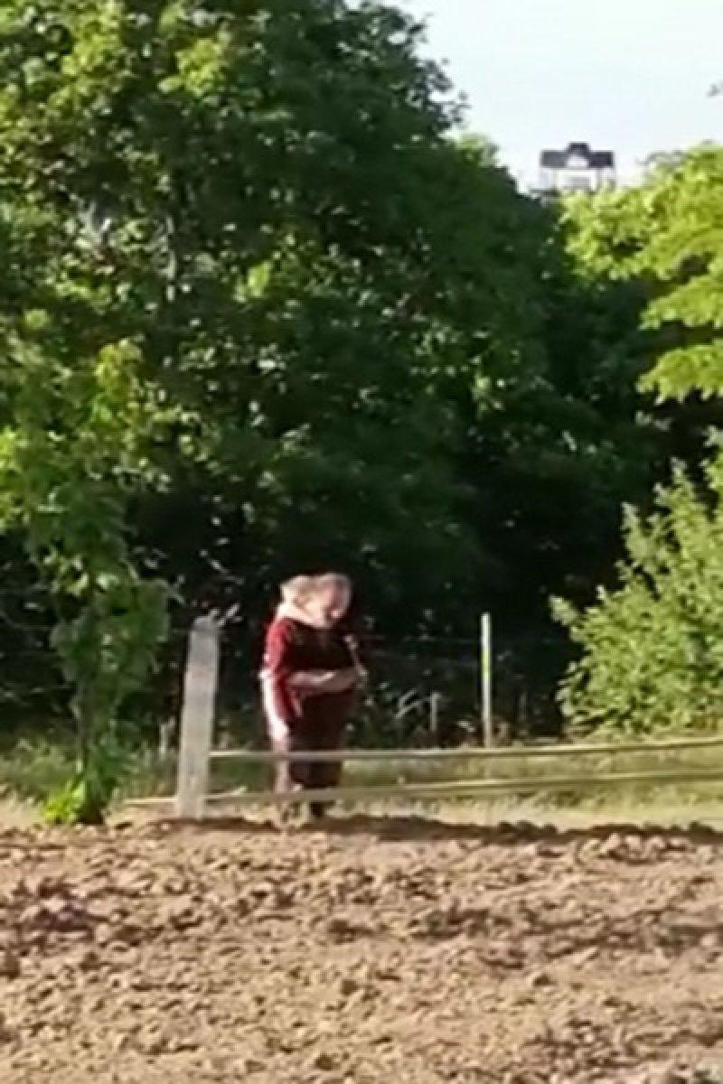 Tekirdağ'da, namaz kılan dedesinin sırtından inmedi