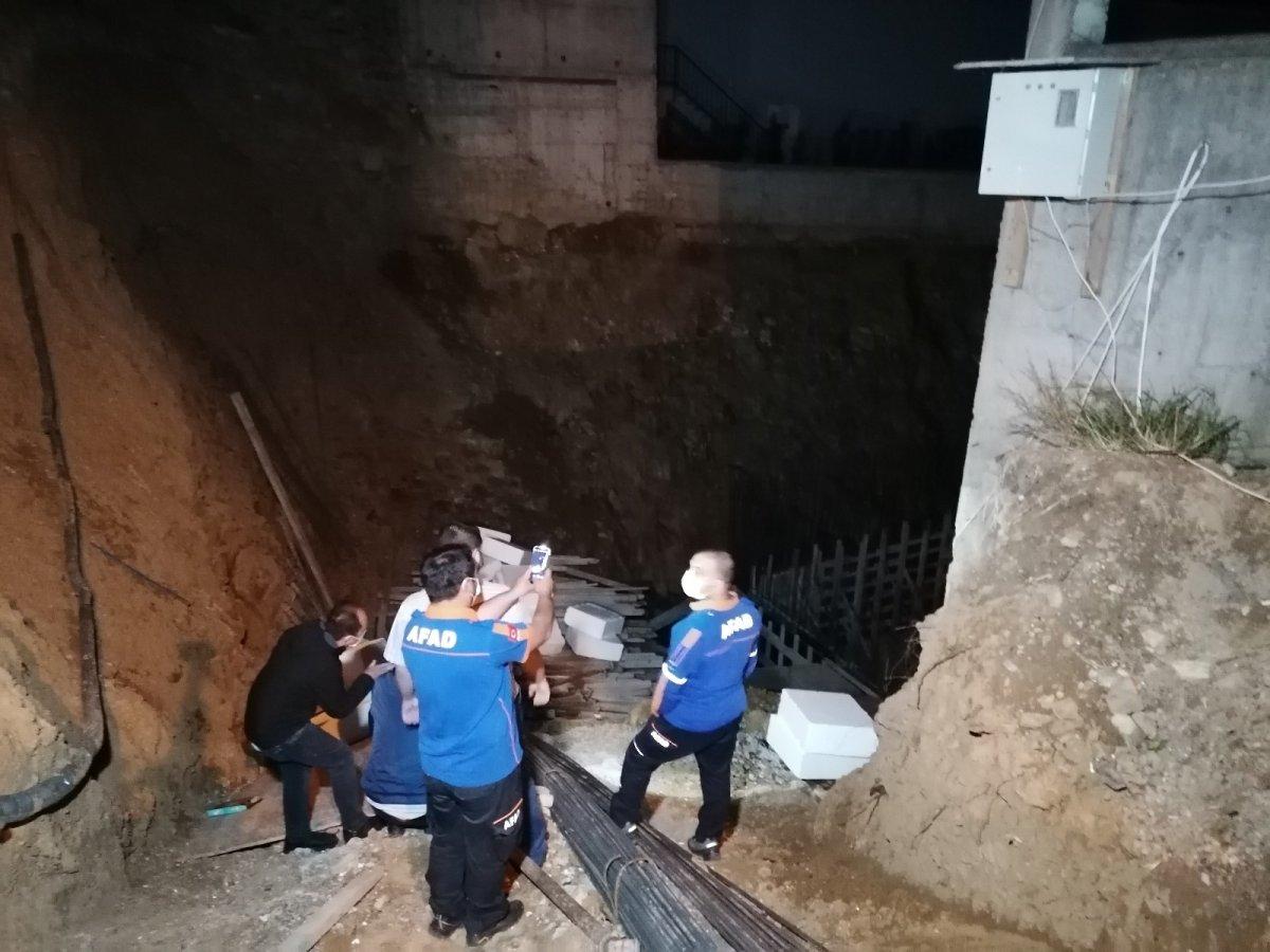 Gebze'de çökme tehlikesi olan bina boşaltıldı