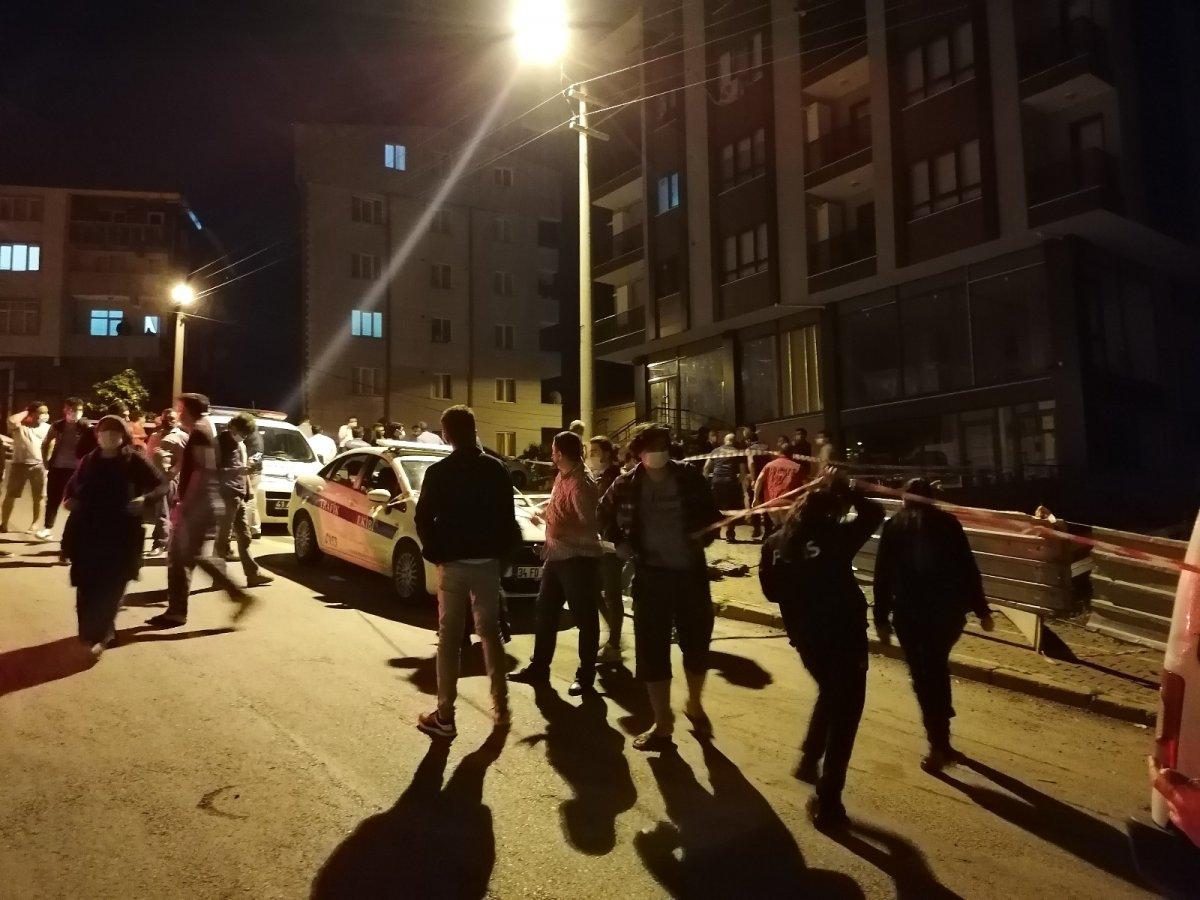 Gebze'de çökme tehlikesi olan bina boşaltıldı