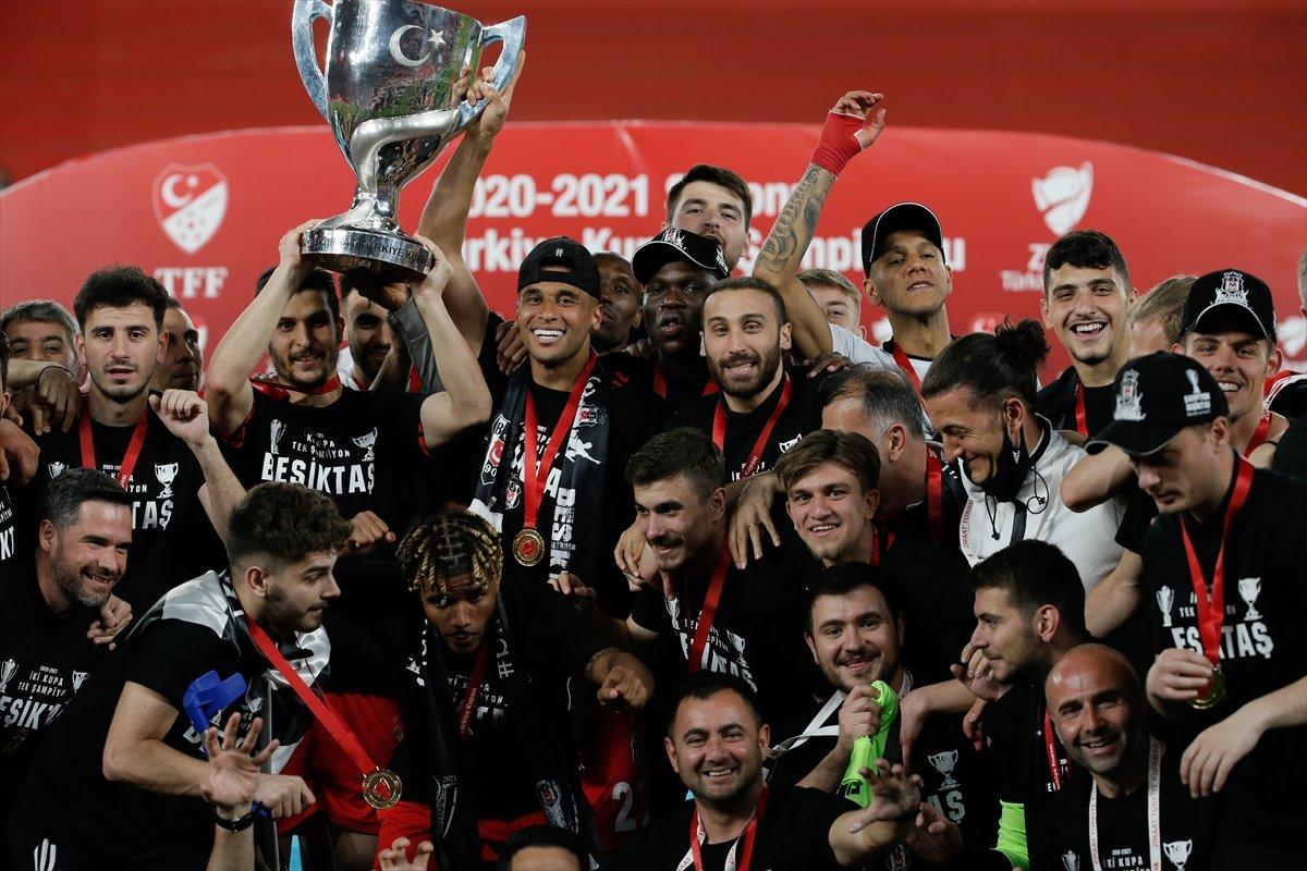 Cumhurbaşkanı Erdoğan'dan Beşiktaş'a tebrik