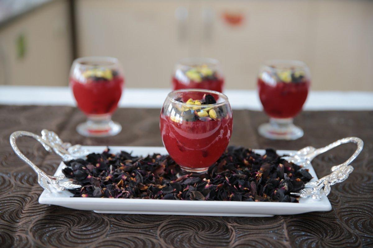 Karagül hem göze hem damağa hitap ediyor