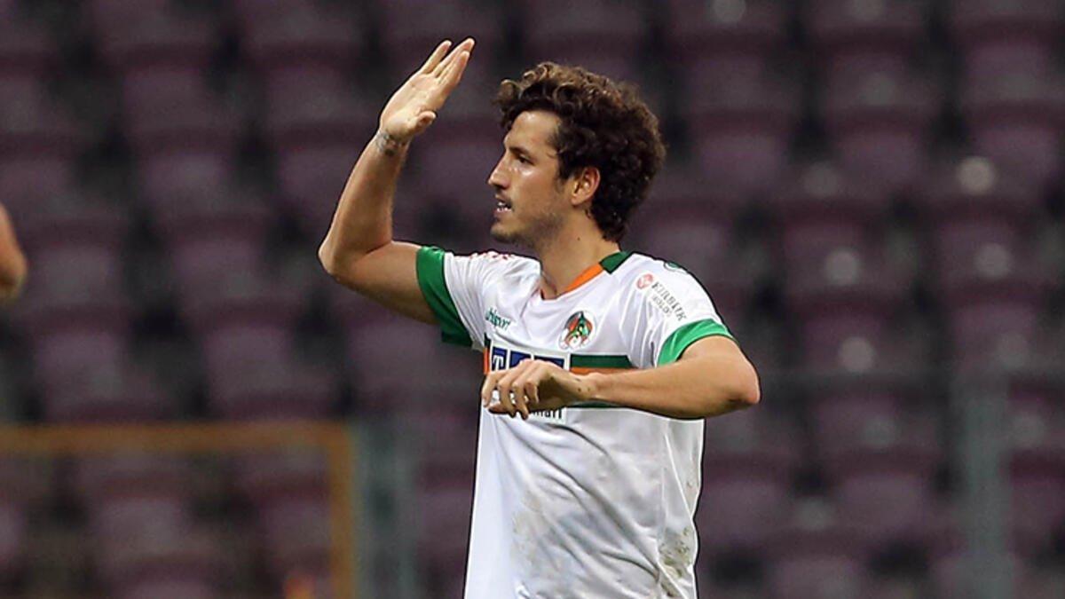 Salih Uçan Beşiktaş'ta