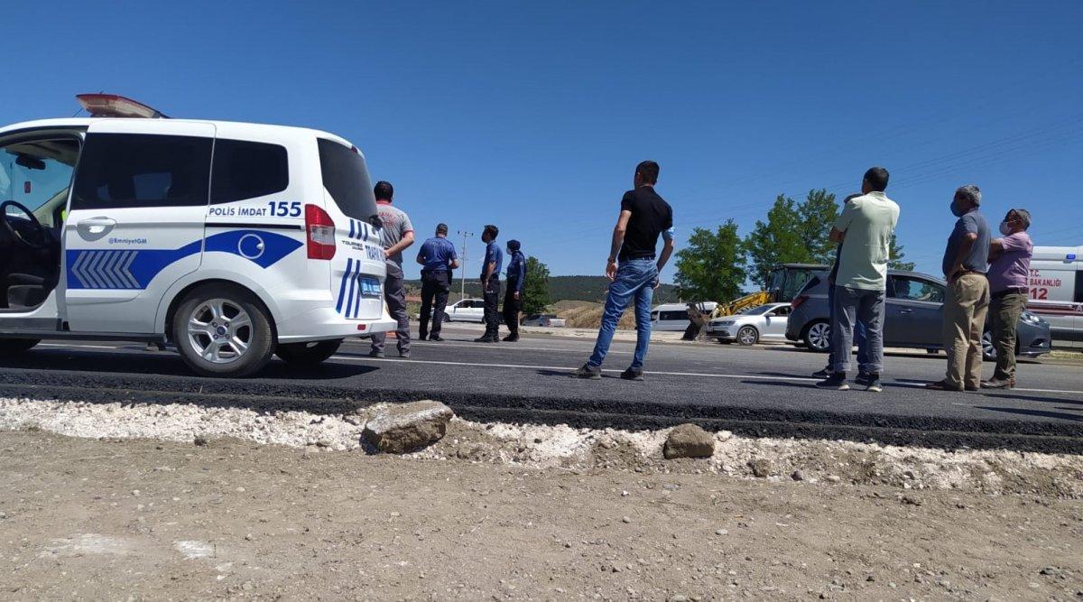 Denizli’de sürücü araçtan fırlayıp, can verdi