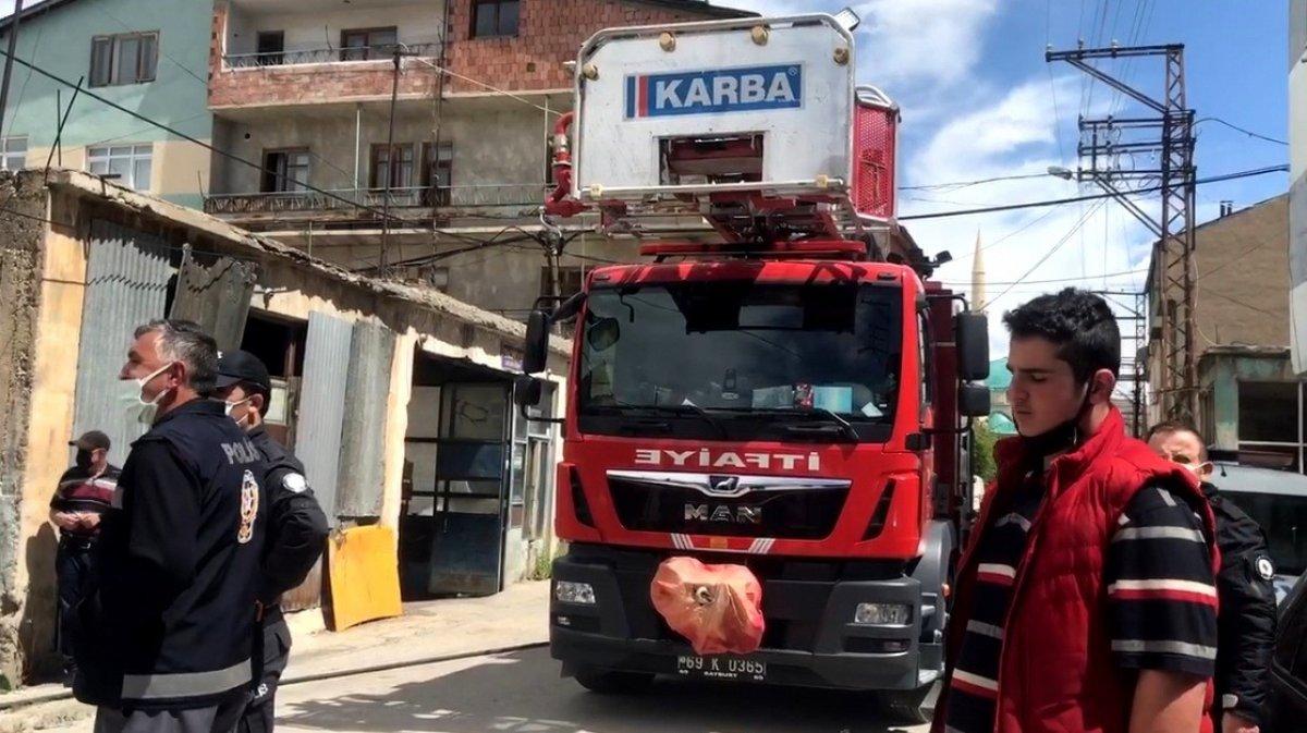 Bayburt’ta çocukların oyunu yangına neden oldu
