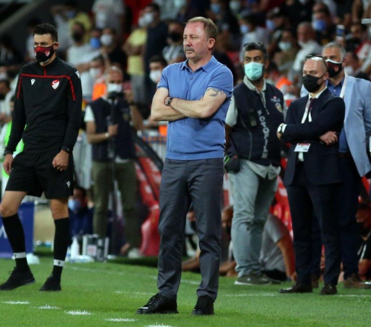 Sergen Yalçın: Hayatımda bir süre futbol olmayacak