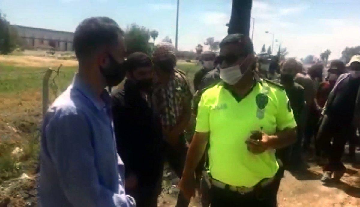 Adana’da 12 kişilik minibüsten 27 tarım işçisi çıktı