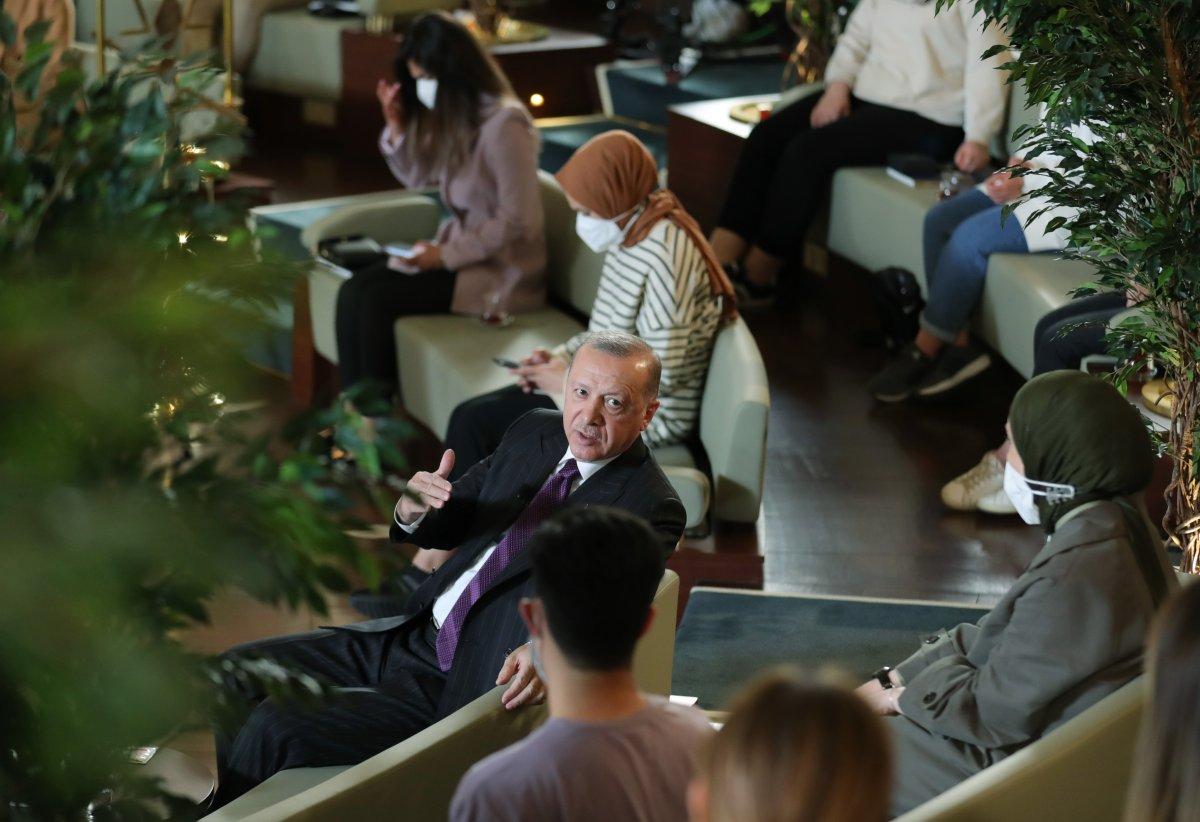 Cumhurbaşkanı Erdoğan gençlerin sorularını yanıtladı