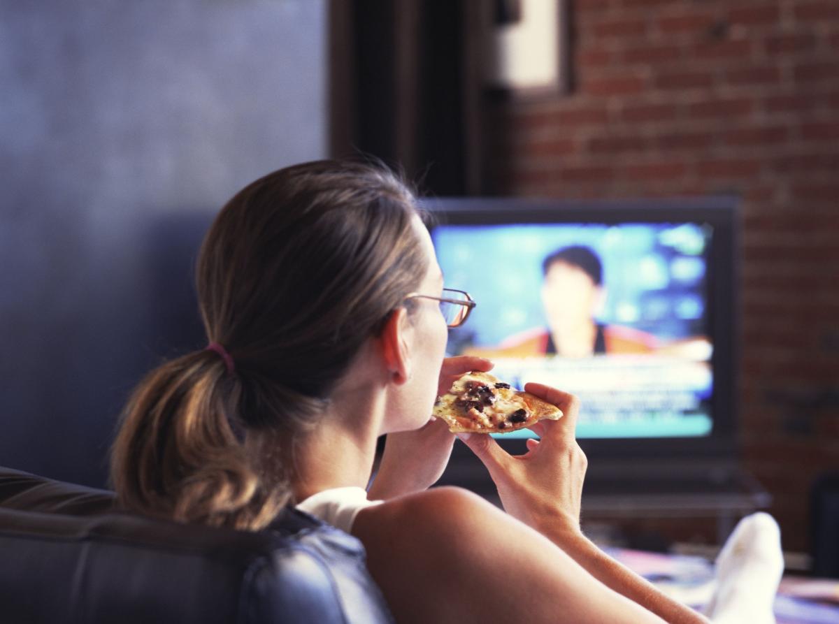 Kovid-19 salgını yeme bağımlılığını artırdı