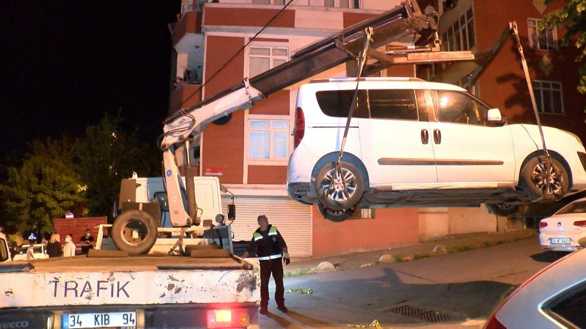 Bağcılar'da akraba iki aile arasında kavga: 1 ölü, 2 yaralı