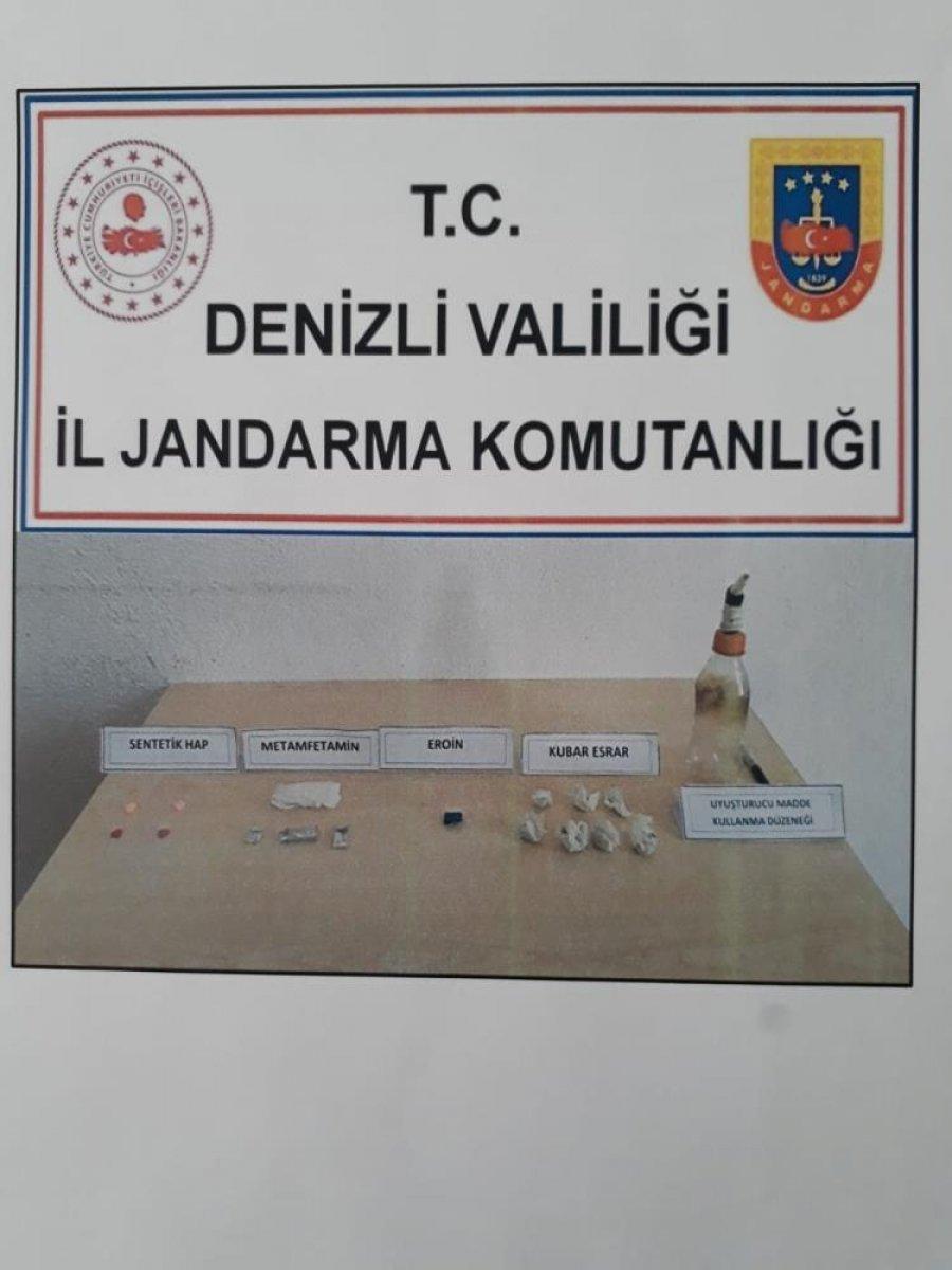 Denizli'de uyuşturucu satarken yakalandı