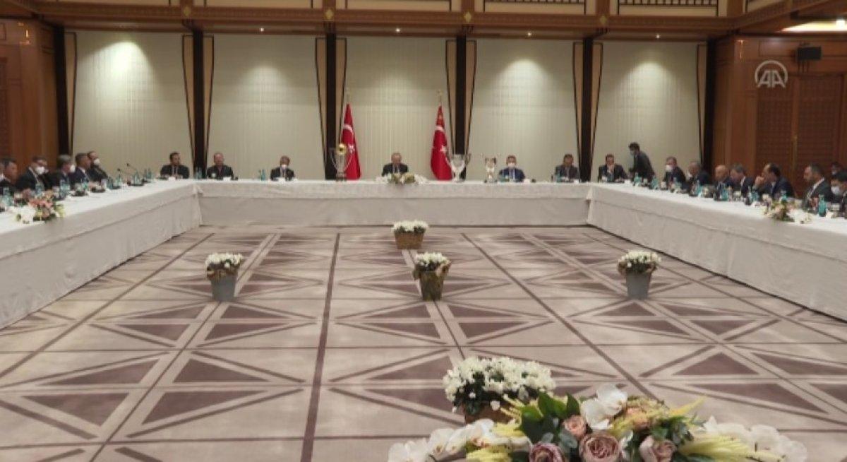 Cumhurbaşkanı Erdoğan: Önümüzdeki sezonu stadyumların dolacağı şekilde düzenlemek istiyoruz