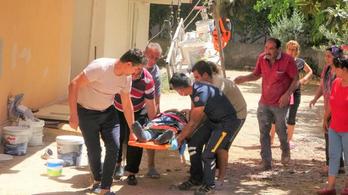 Antalya'da boya ustası ölümden döndü