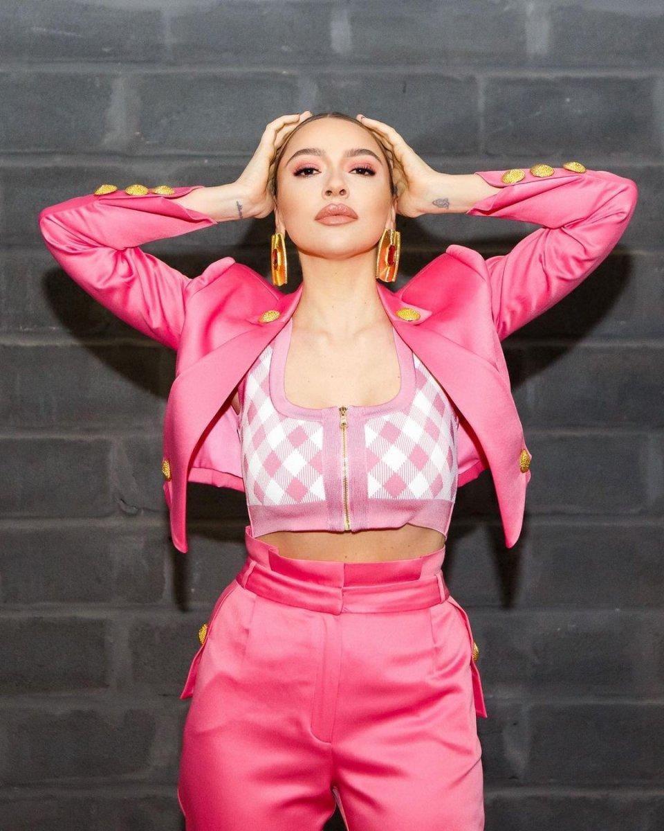 Hadise, Belçika adına Eurovision'da yarışmaya sıcak baktı