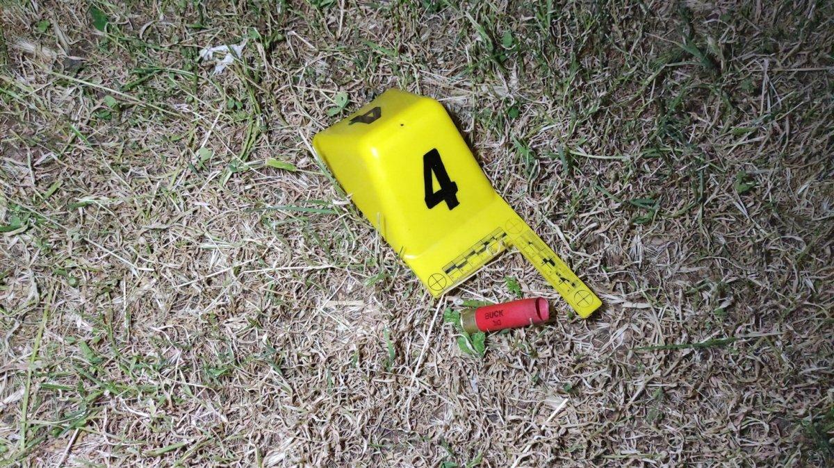 Bursa'da tartıştığı kişiyi ayağından vurdu