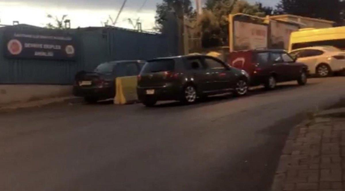 Kağıthane’de asker eğlencesi yapan grup, emniyetin önünden geçince yakalandı