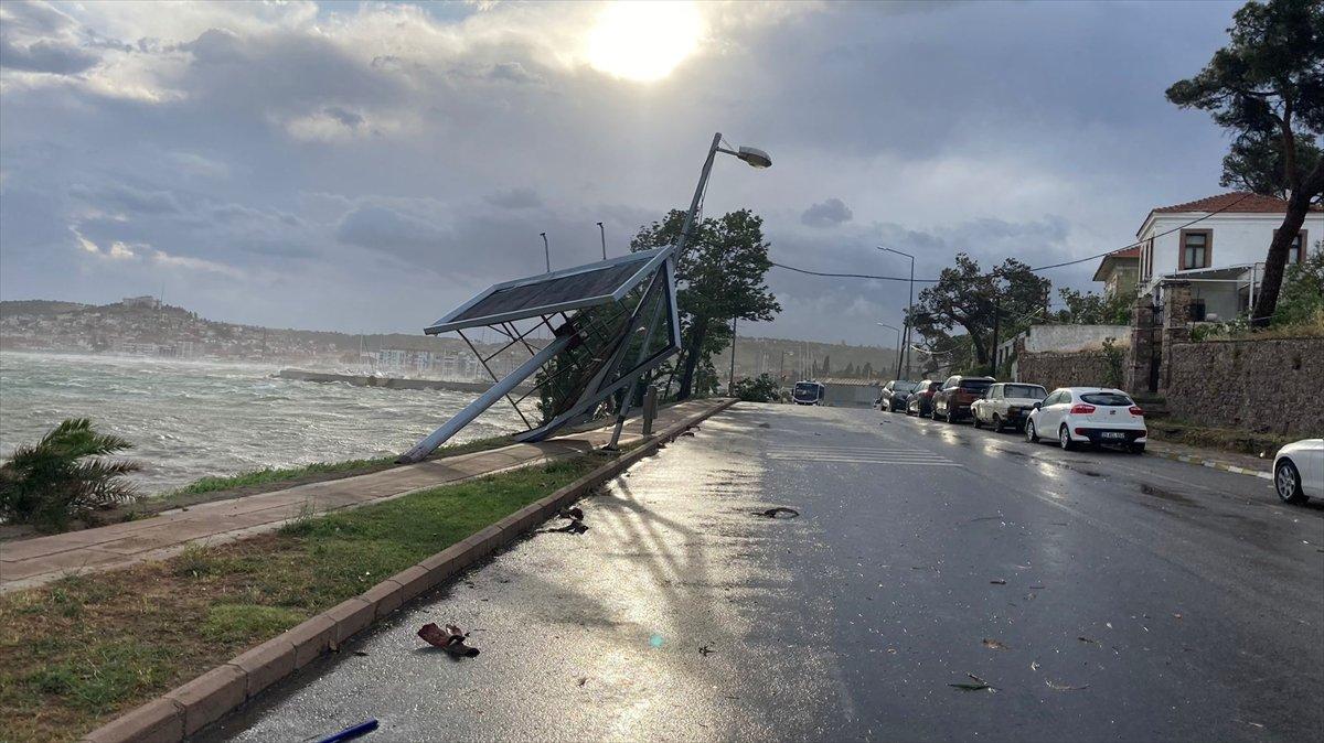 Ayvalık'ta şiddetli fırtına