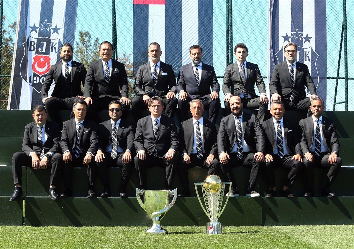 Beşiktaş, şampiyonluk için poster çekimi düzenledi