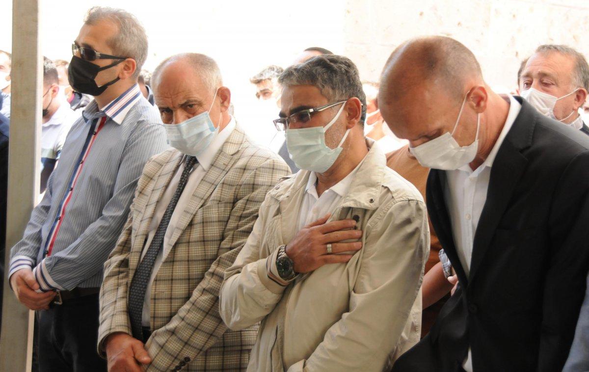 Kayseri'de, öldürülen Arife öğretmen son yolculuğuna uğurlandı