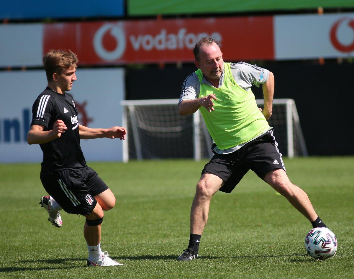 Sergen Yalçın, şampiyonluğun hikayesini yazdı