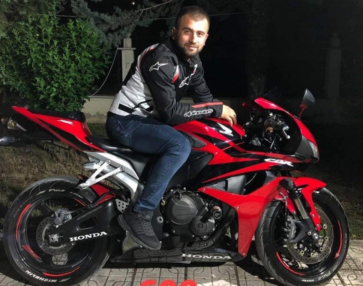 Amasya’da motosikletten fırlayıp minibüsün üstüne düştü