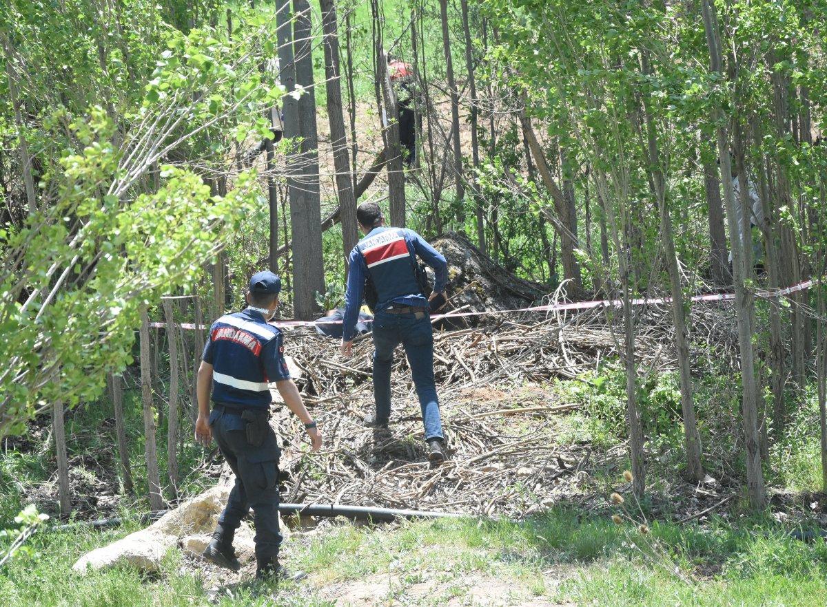 Sivas’ta baba ile oğlu kalaşnikoflu saldırıya uğradı