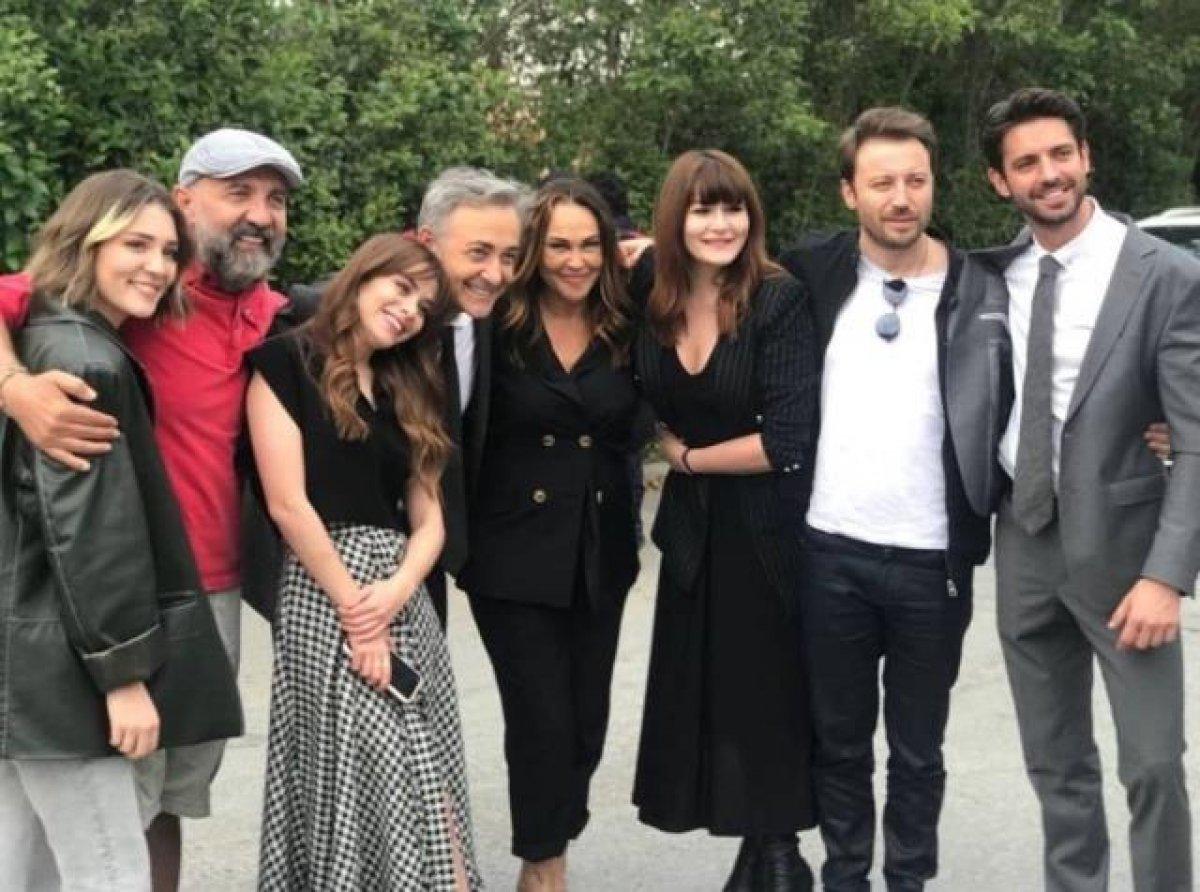 Deniz Çakır dizi setinde döktürdü