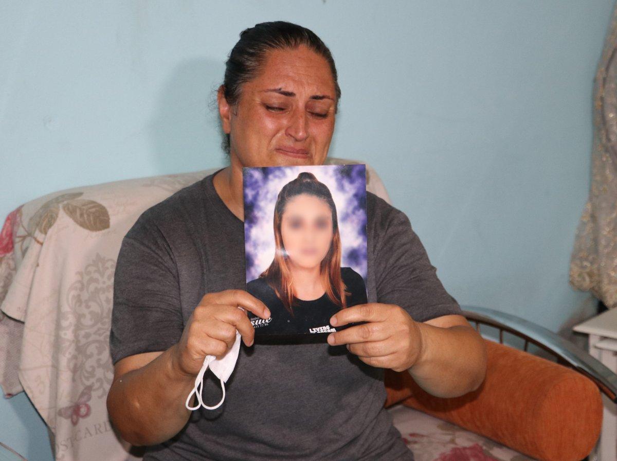 Adanalı çift evi terk eden kızlarına kavuşmayı bekliyor