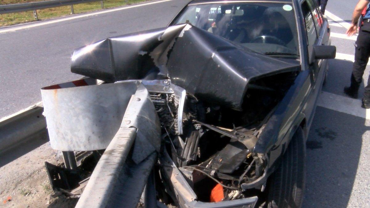 Bahçelievler'de bariyer otomobile girdi