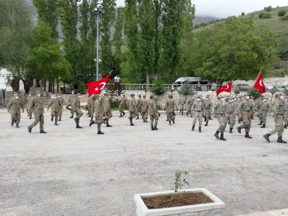 Burdur'da komandolardan harmandalı