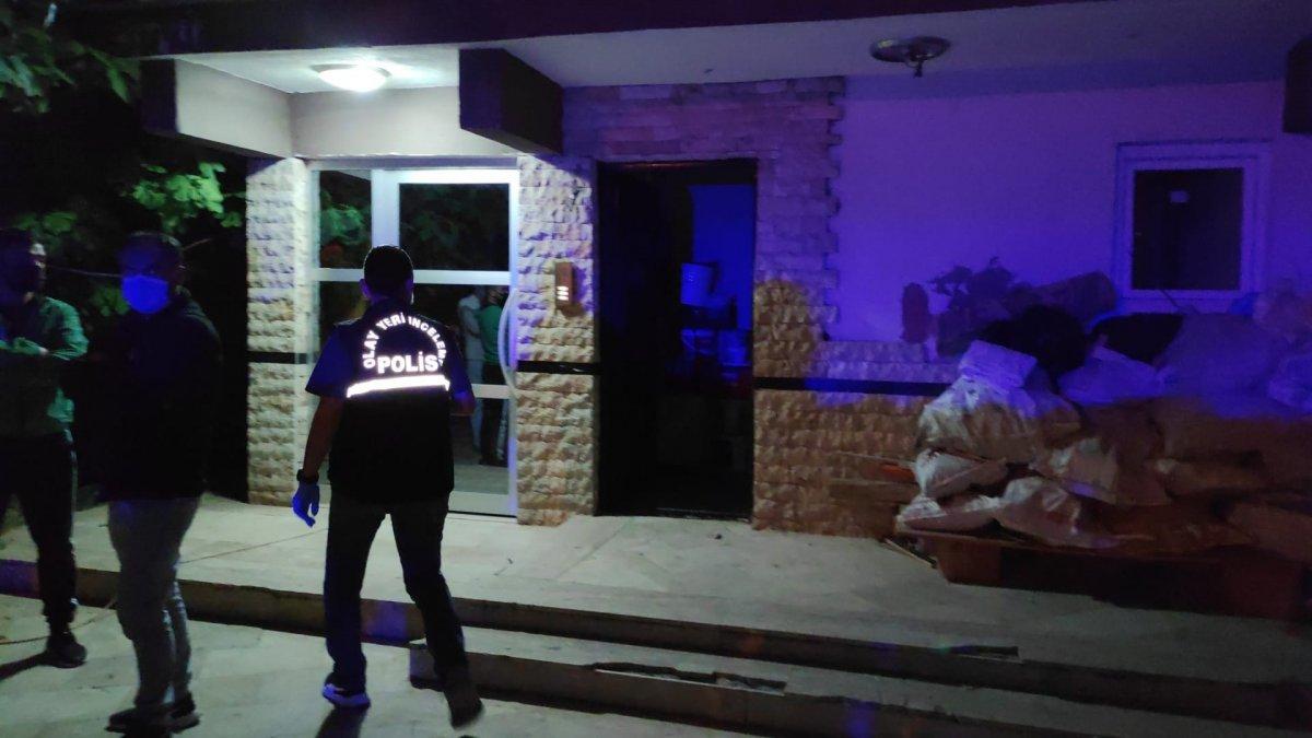 Denizli’de silahla oynayan çocuk, annesini vurdu