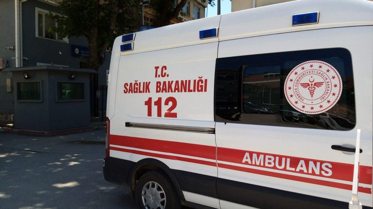 Bursa’da ambulansa taşlı saldırı