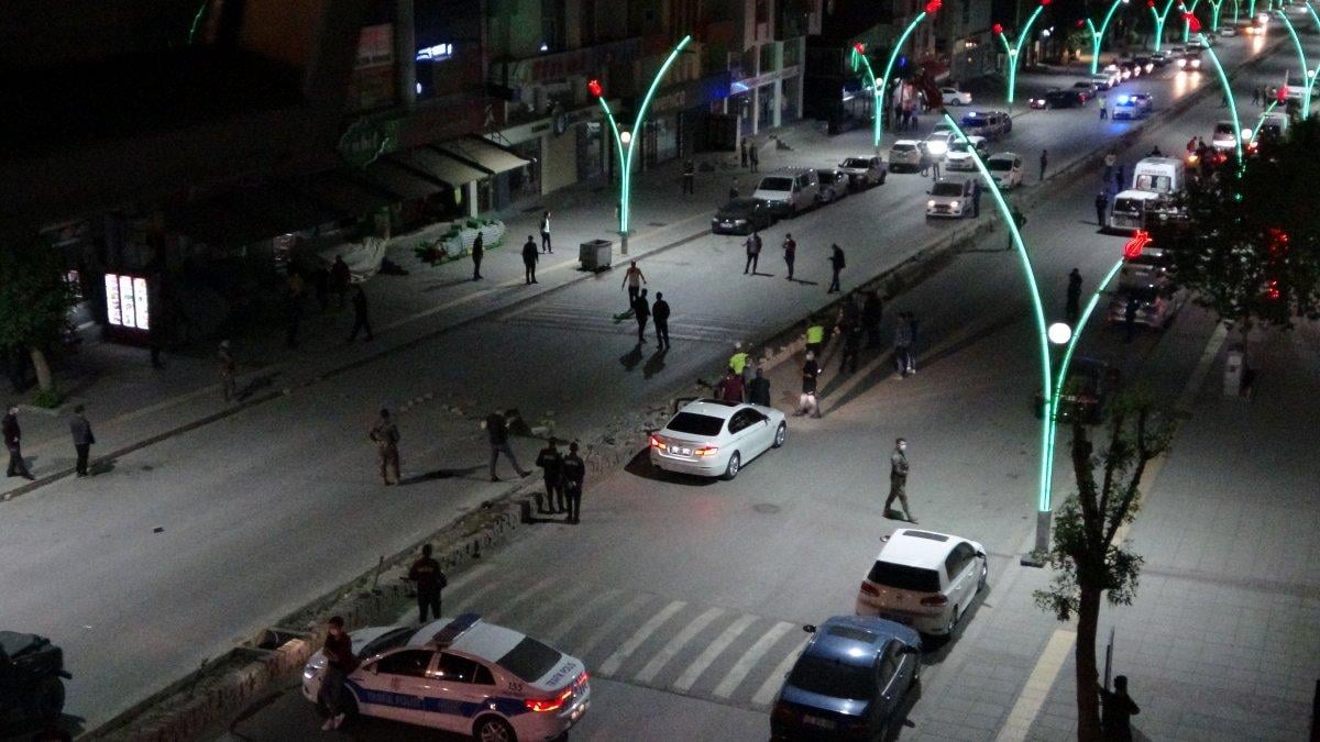 Muş'ta cinnet geçiren şahsı polis intihardan vazgeçirdi