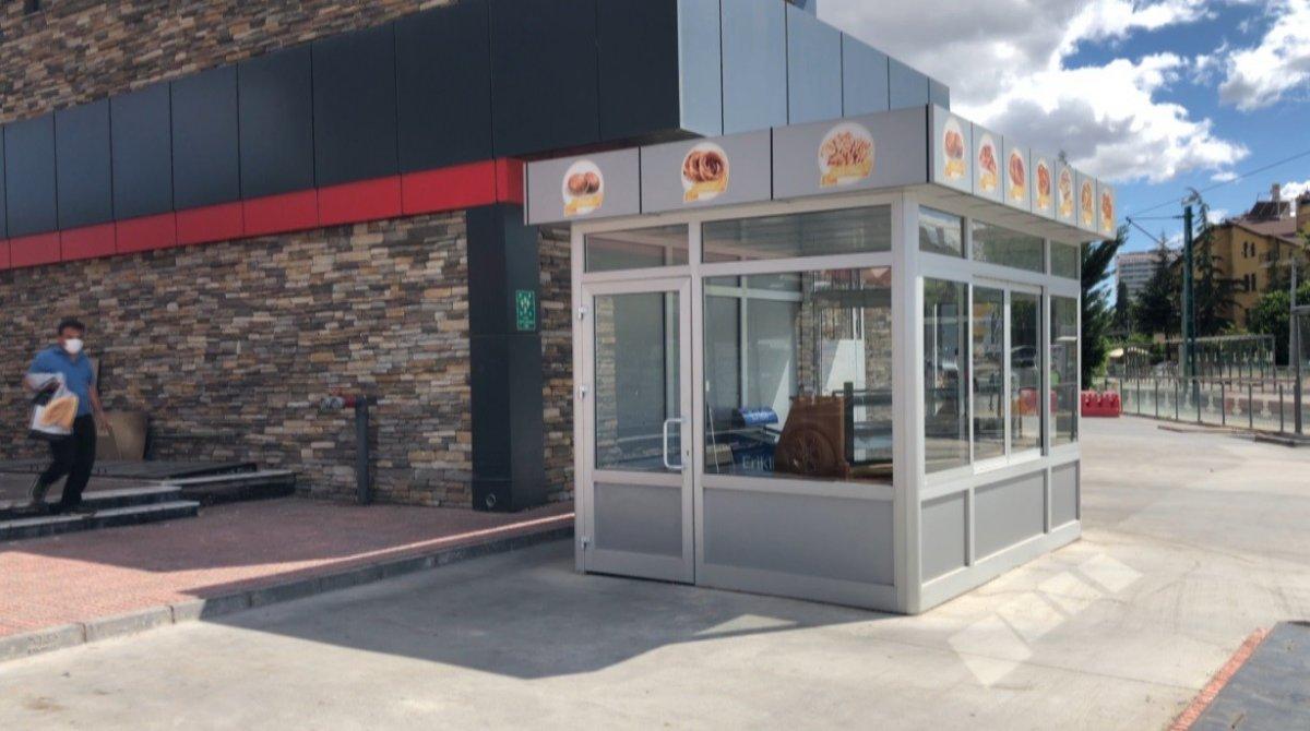 Konya'daki hırsız, yoldakilerin sigarasını yakıp araç çaldı