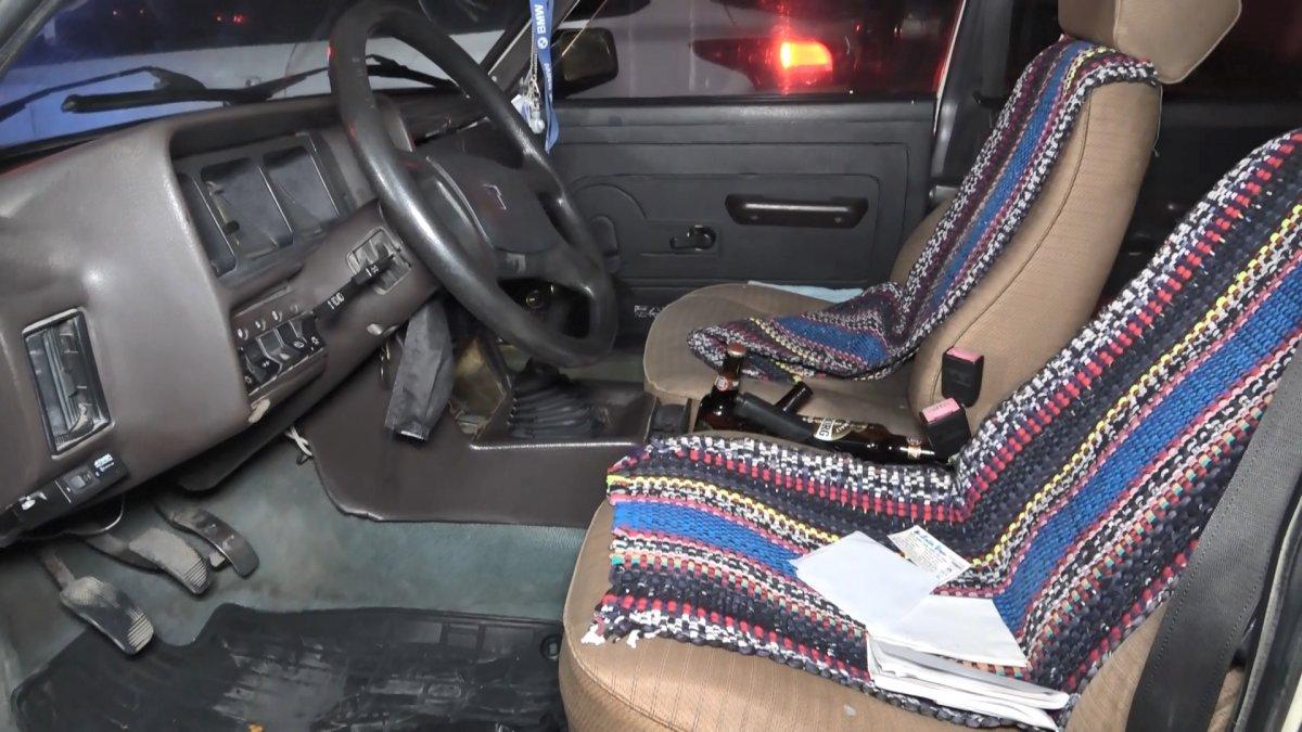 Bursa’da kısıtlamada polisten kaçan sürücü kaza yaptı