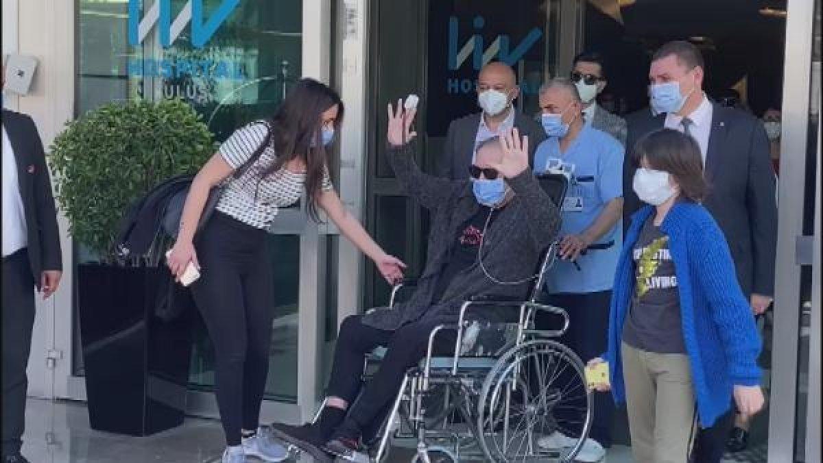 Koronavirüs tedavisi gören Burak Sergen taburcu oldu