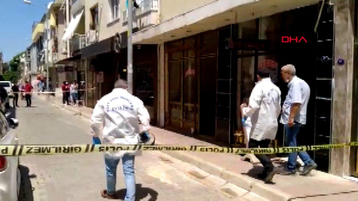 İzmir'de boşandığı eşini ve birlikte olduğu iki kişiyi yaraladı