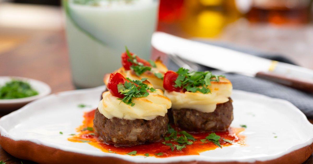 Nefis püre yatağında: Hasanpaşa köfte tarifi