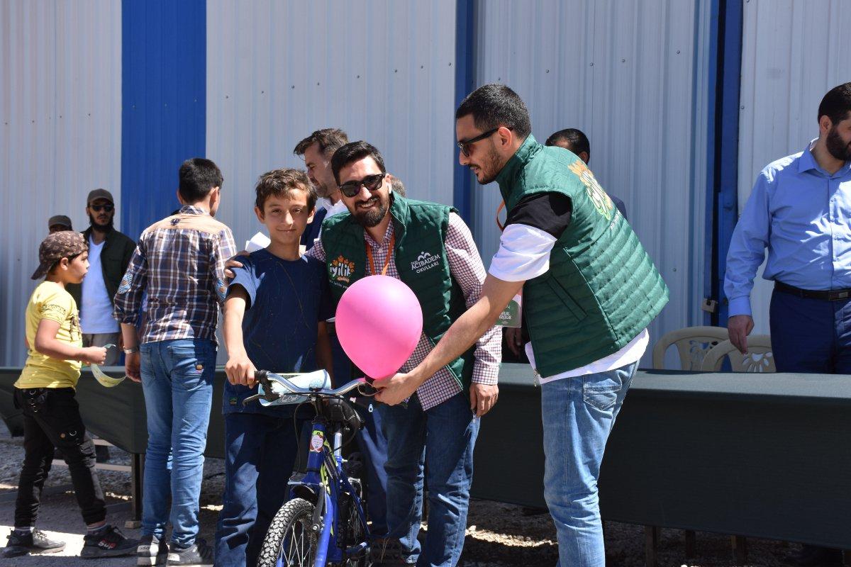 Acıbadem Okulları'ndan Bir Bisikletle Mutluluğa Kapı Açıyoruz kampanyası