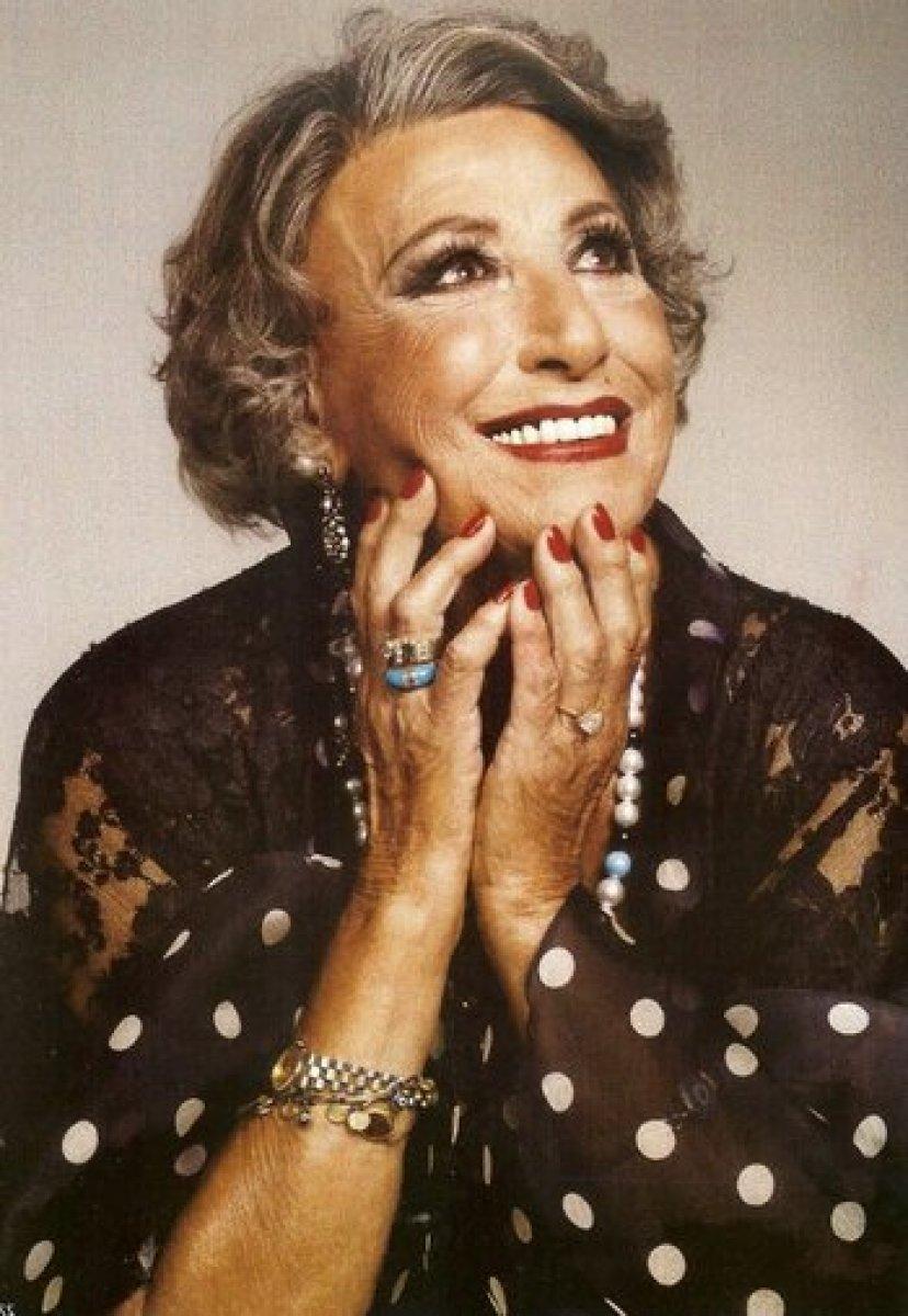 Cumhuriyetin Divası: Müzeyyen Senar kimdir?