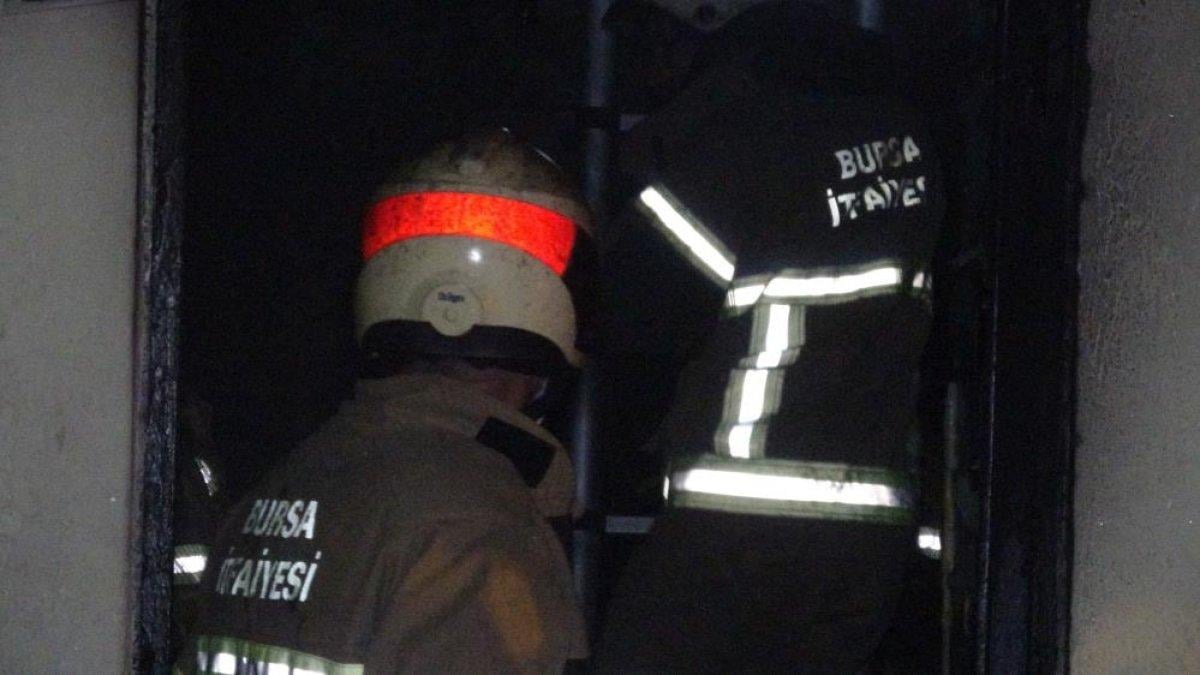 Bursa'da tek katlı evde yangın çıktı