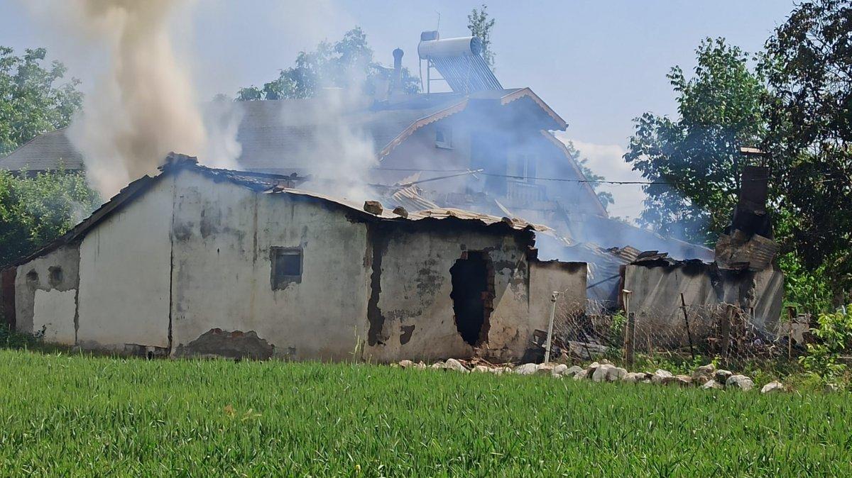 Tokat’ta, dumandan etkilenen danaya itfaiye suni teneffüs yaptı