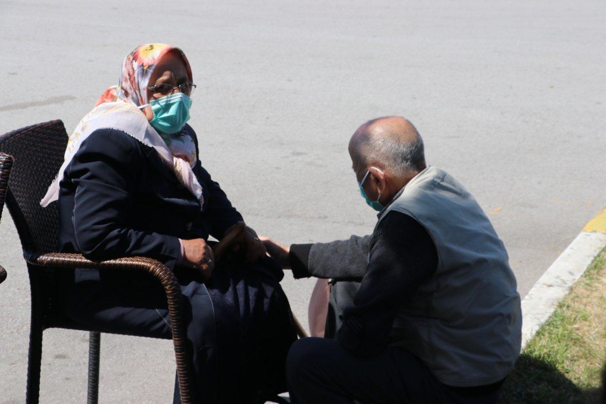 Kocaeli’de otobüs şoförü yolcuları bırakıp kaçtı