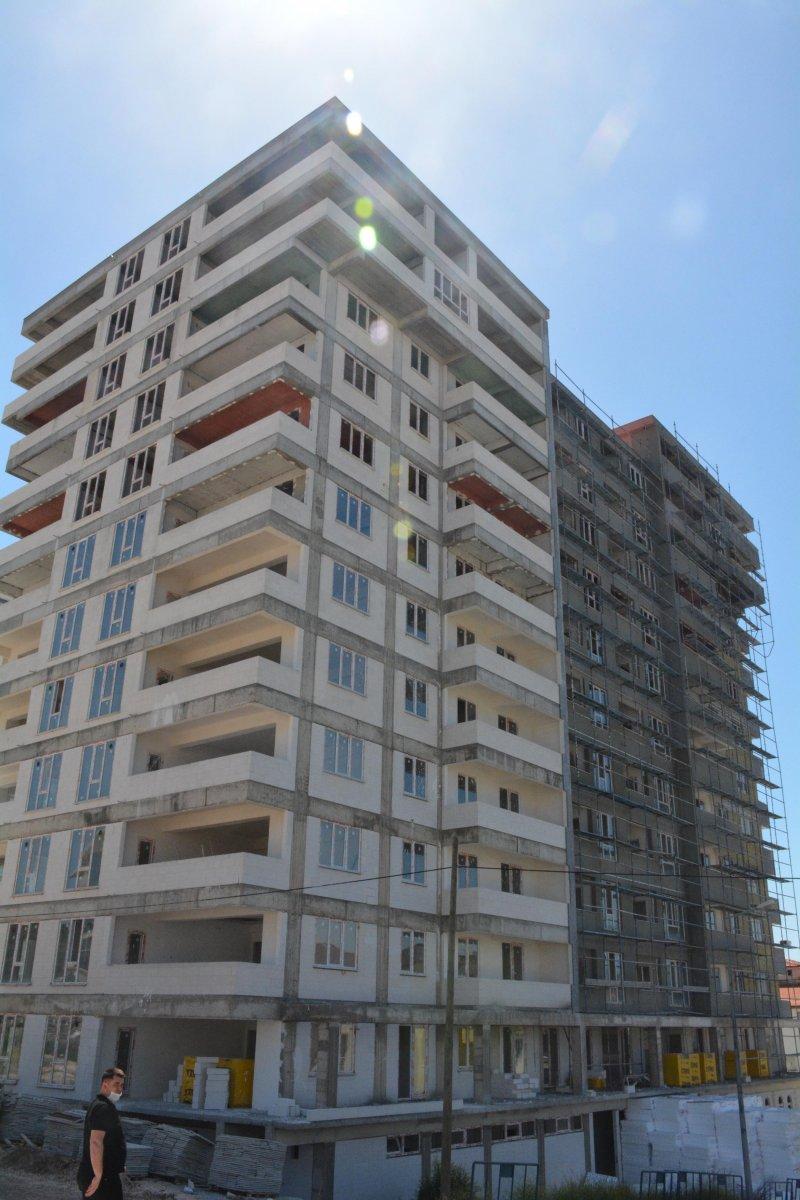 Bilecik'te asansör boşluğuna düşen işçi öldü