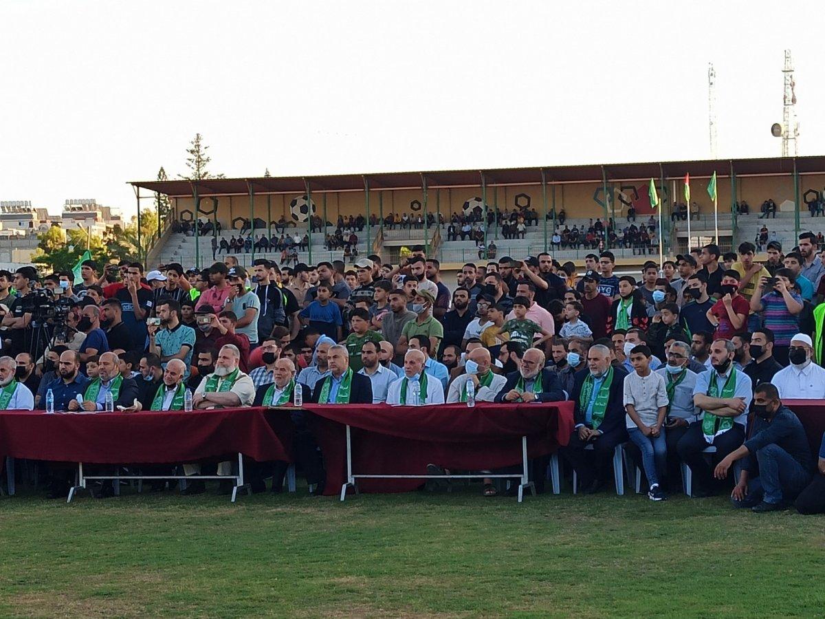 Hamas, Gazze Şeridi’nde şehit olanlar adına toplu anma töreni düzenledi